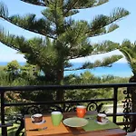Panorama & Aparthotel 3*