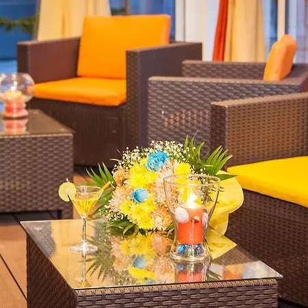 Panorama & Aparthotel 3*