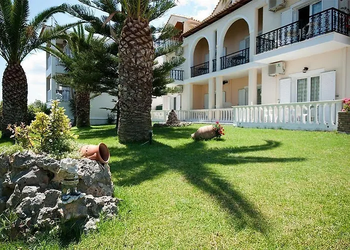Panorama & Apartmanhotel 3*